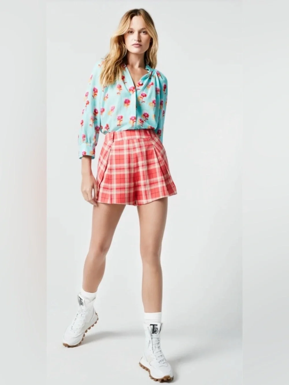 Smythe Pleated Walking Shorts Watermelon Plaid Size 4